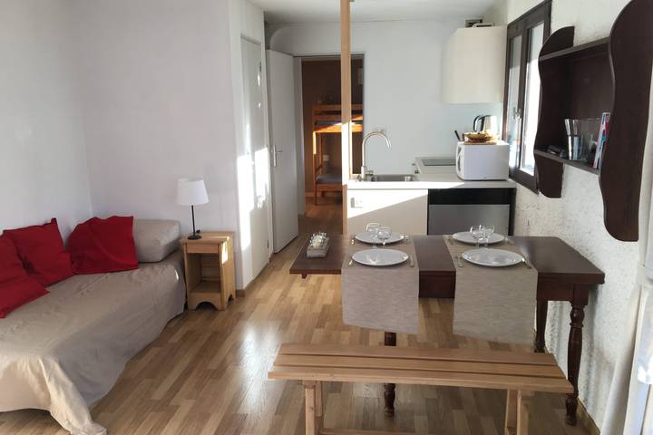 Gîte pour 4 personnes, avec Terrasse et Jardin dans Office De Tourisme De La Clusaz - 2