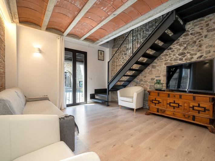 Apartamento vacacional entero, Apartamento con vistas a la Muralla a 30min Port Aventura in Mont Blanc (Tarragona), Provincia de Tarragona