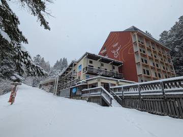 Hôtel pour 2 personnes, avec terrasse et vue à Laveissière
