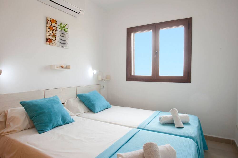 Villa, Marina dor Iv Haus 5 300m vom Strand entfernt in Cala Egos, Santanyí