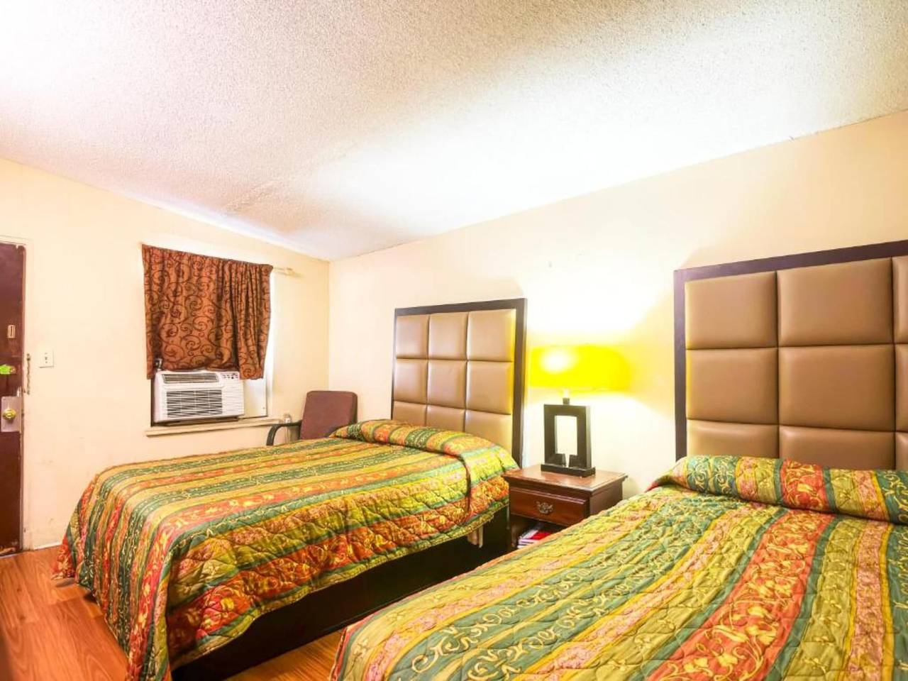 Entire apartment, 2 Full Bed|Smoking|Mobile Al in Mobile (AL), Mobile Bay