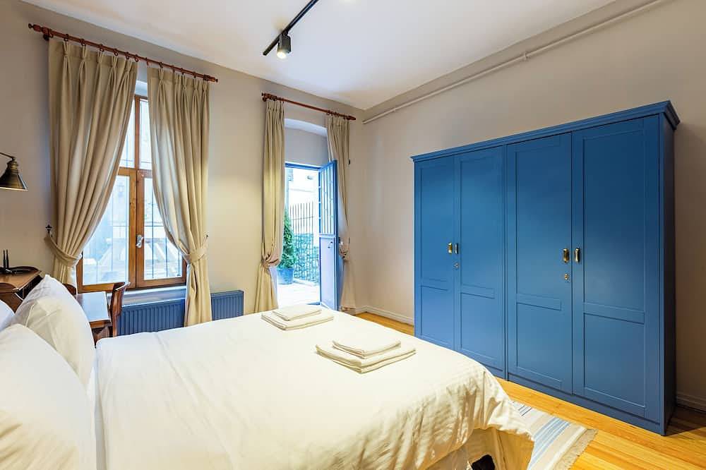 Ganbaru Tours-Private Triplex in Galata in Beyoğlu, Istanbul