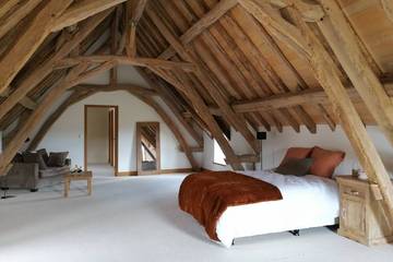 Gîte pour 12 personnes, avec terrasse et jardin à Préaux (Indre)