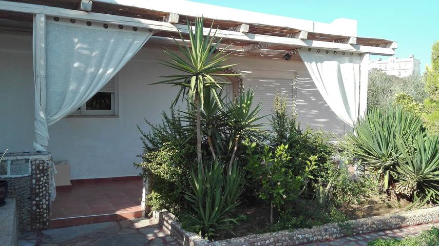 Luxury Cozy Villa With Garden Near The Sea in Almyros Beach (Agios Nikolaos), Lasithi