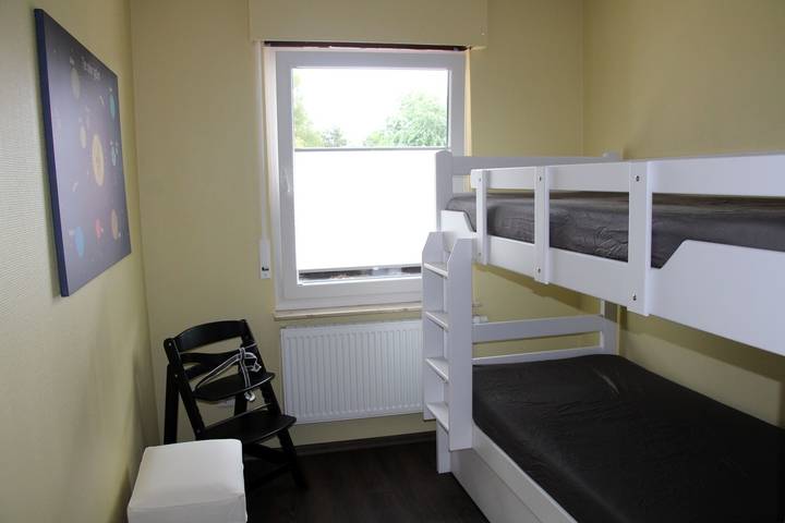 Ferienhaus für 4 Personen, mit Terrasse und Garten in Leer - 4