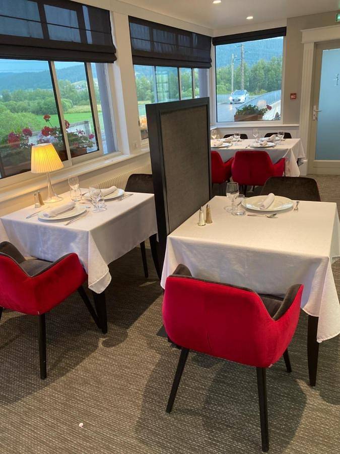 Hôtel pour 3 personnes, avec terrasse à Grand'Combe-Châteleu - 3