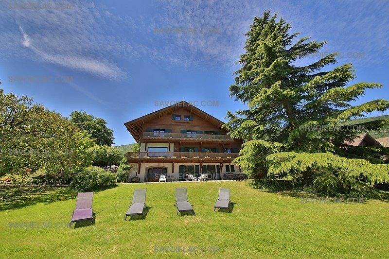 Apartamento vacacional entero, Lake Annecy - Waterfront Villa in Sévrier in Sévrier, Parque natural regional del Macizo de Bauges