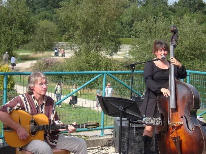 Chalet pour 2 personnes, avec sauna et bassin pour enfant en Bretagne
