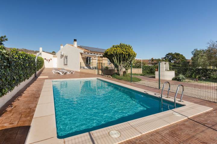 Chalet para 10 personas, con jacuzzi y jardín, Se admiten mascotas en 