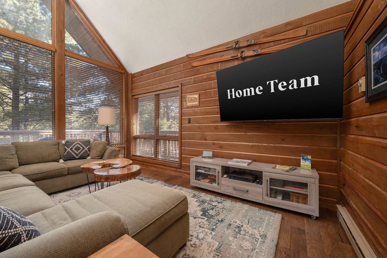 Pah s Haus   Hot Tub   Scenic View   Dog-Friendly in Angel Fire, Condado de Colfax