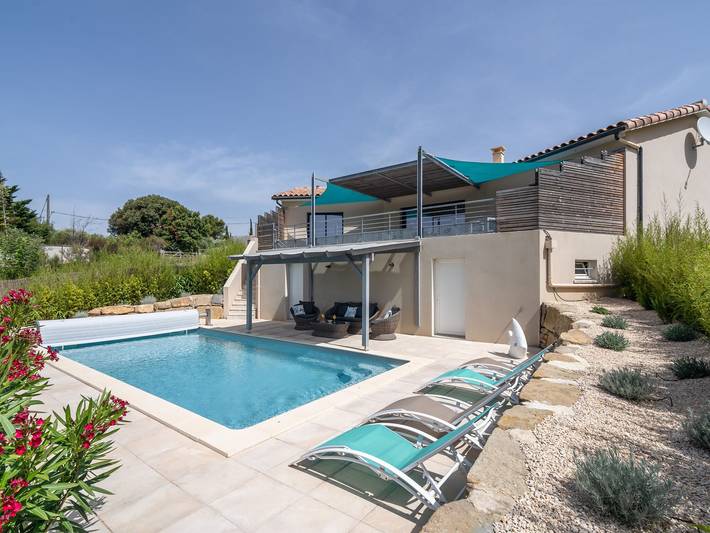 Ferienhaus für 6 Personen, mit Terrasse und Pool in Cesseras