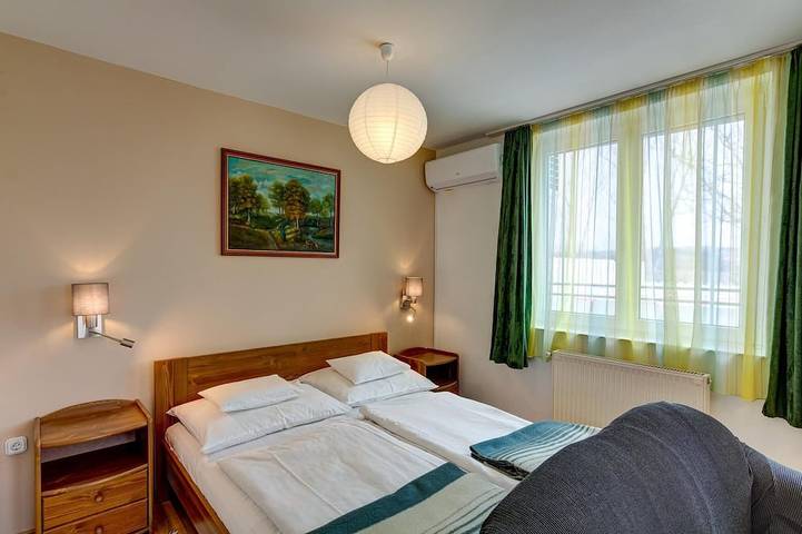 Ferienwohnung für 2 Personen, mit Garten in Heviz - 2