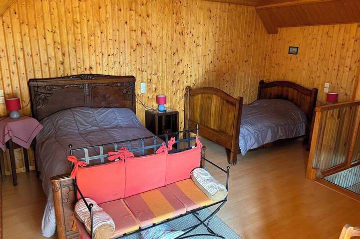 Location de vacances pour 5 personnes, avec jardin et terrasse à Saint-Julien-Puy-Lavèze - 2