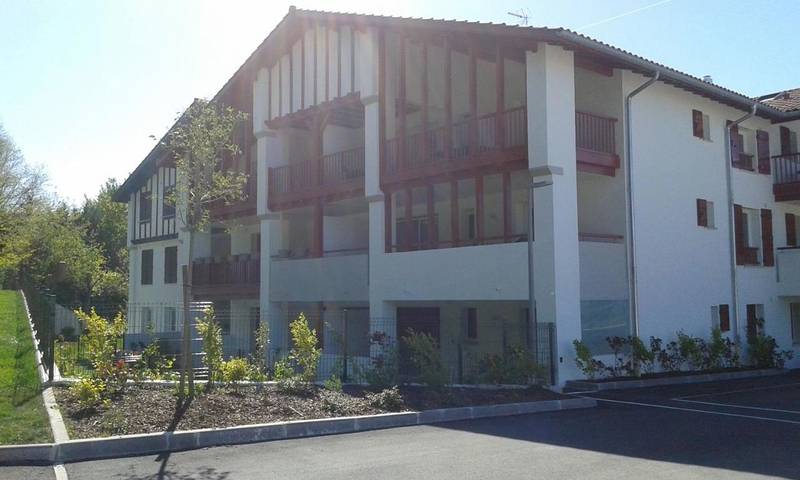 Gîte pour 4 personnes, avec terrasse et vue dans Plage Des 2 Jumeaux Hendaye - 2