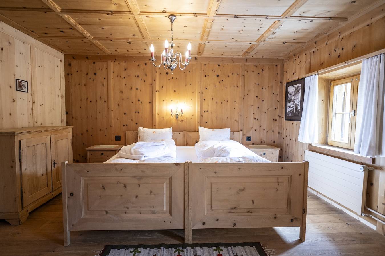 Ganze Wohnung, Suot Chastè Tarasp - Authentisches Engadiner Haus mit 6.5-Zimmer am Fusse des Schloss Tarasp in Tarasp, Unterengadin