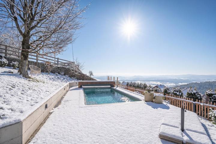 Villa Marjetica – Pool & Panoramic View in Cerklje na Gorenjskem, Zentralslowenien