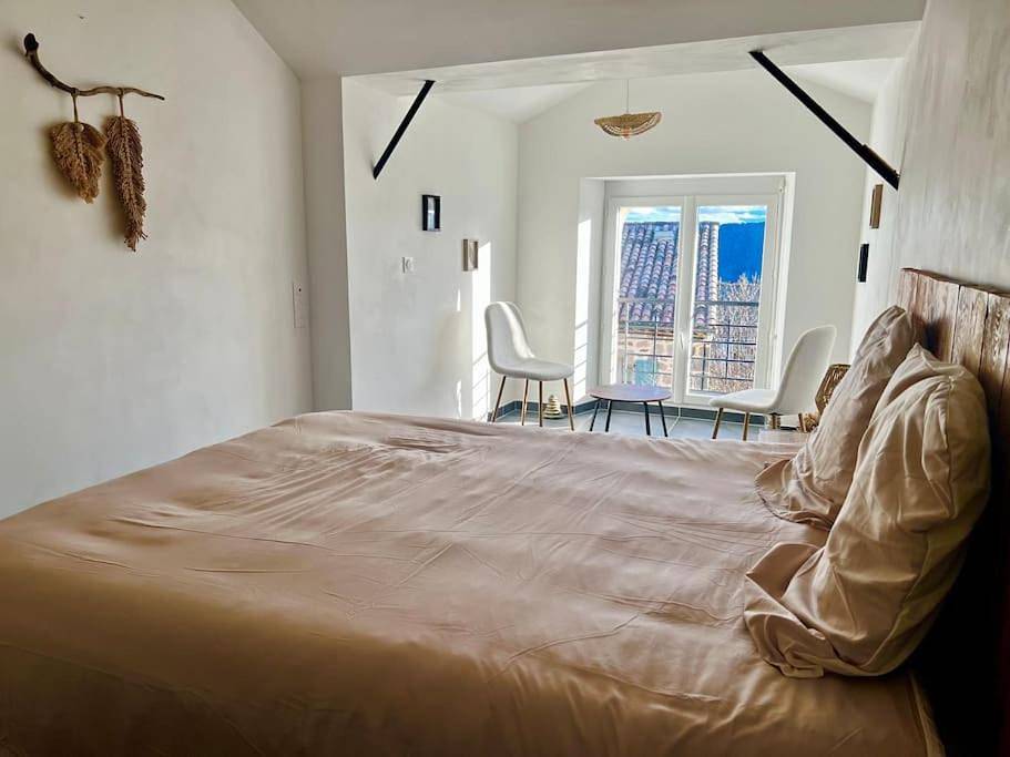 Appartement entier, One-Bedroom Apartment in Aujac, Parc national des Cévennes