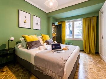 Vakantiewoning voor 8 Personen in Playa de la Concha, San Sebastian, Afbeelding 1