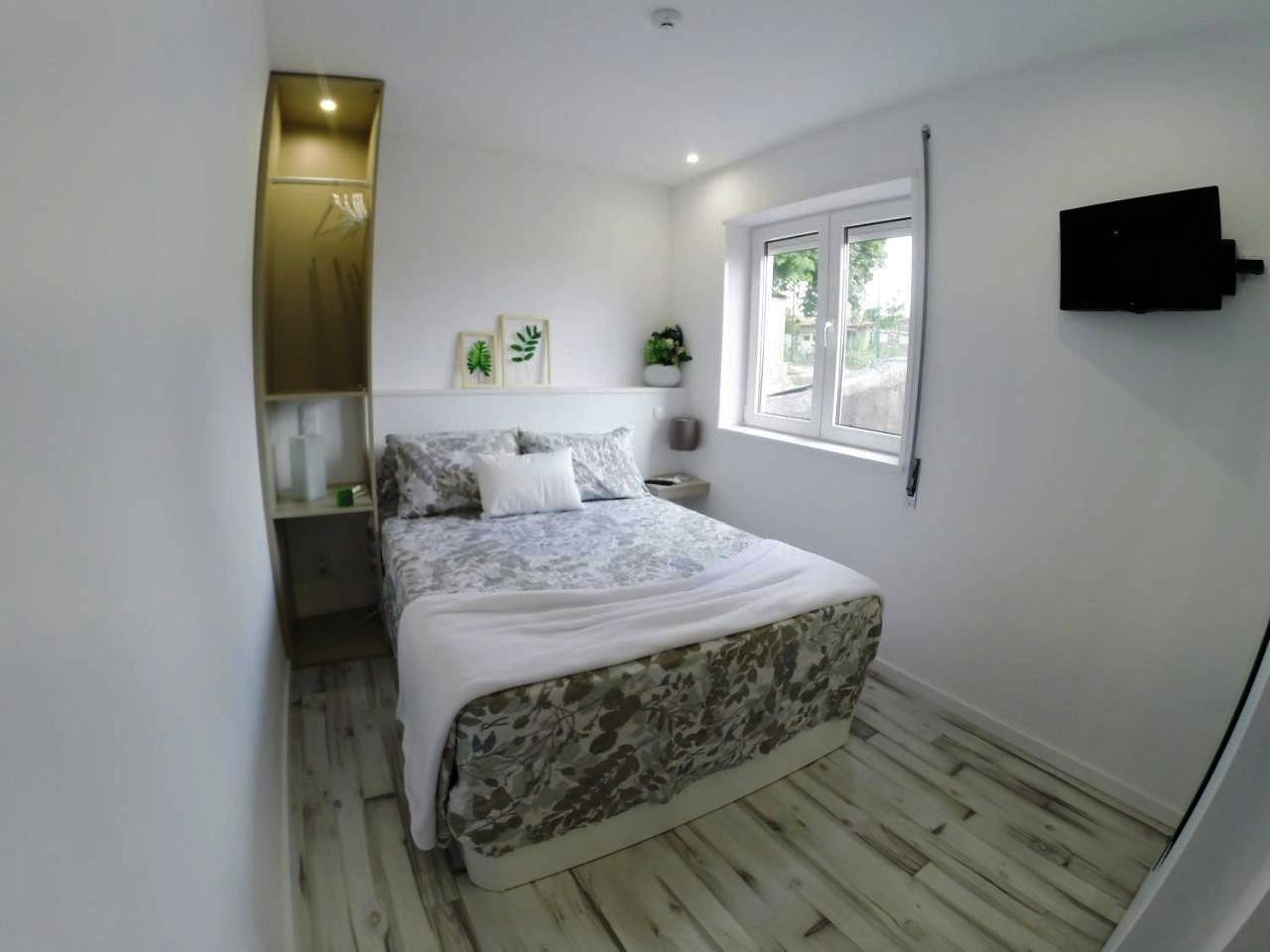Double Room with Private Bathroom in Porto, District de Porto