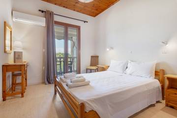Apartment for 2 People in Vasilikos, Zakynthos, Photo 1