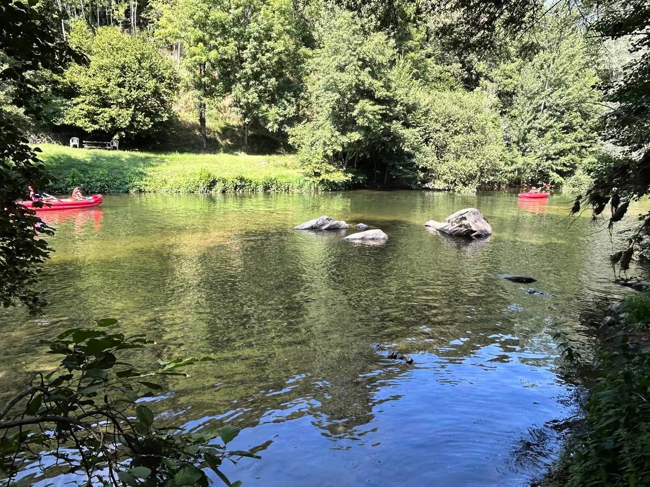 Chalet Eco 3 pièces 4 adultes + 1 enfant in Saint-Geniez-d'Olt-et-d'Aubrac, Parc naturel régional de l'Aubrac