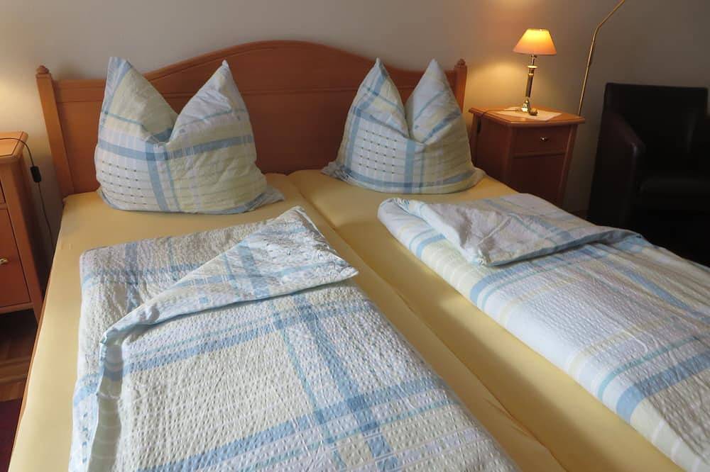 Ganze Wohnung, Ferienwohnung 66 qm, 1 Schlafzimmer, Südterrasse mit Bergblick in Piding, Bayerische Alpen