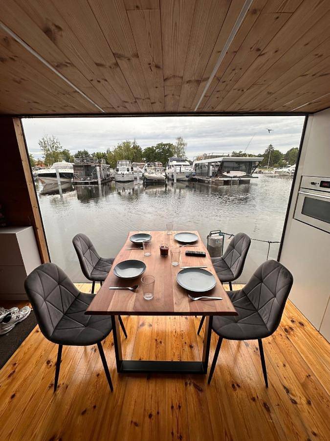 Boot für 4 Personen, mit Ausblick und Garten sowie Sauna und Seeblick in Berlin - 3
