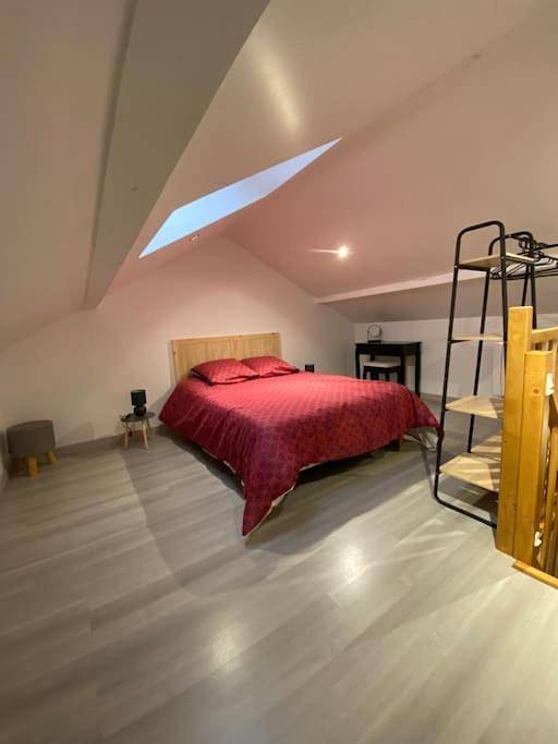 Location de vacances pour 4 personnes, avec terrasse et jardin à Fougerolles - 4