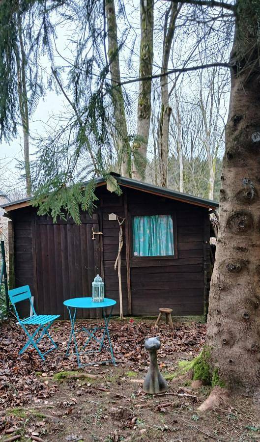 Location de vacances pour 3 personnes, avec vue et jardin, animaux acceptés à Couvin - 2