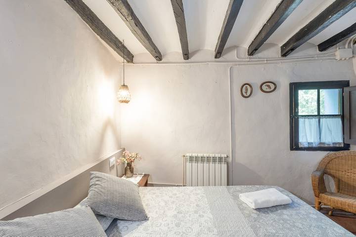 Chalet para 7 personas, con jardín y piscina para niños, Se admiten mascotas en Garrotxa - 3