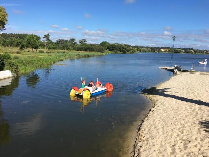 Gîte pour 8 personnes, avec balcon ainsi que vue sur le lac et vue à Praia de Mira - 4