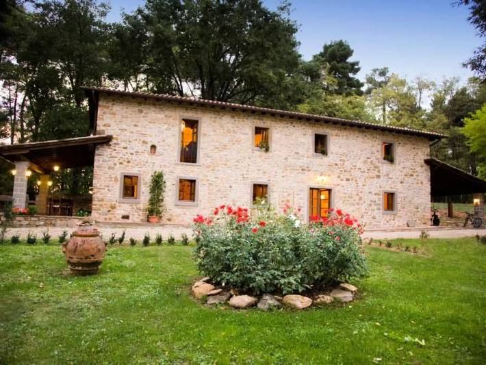 Ferienhaus für 2 Personen, mit Garten und Pool in Poppi