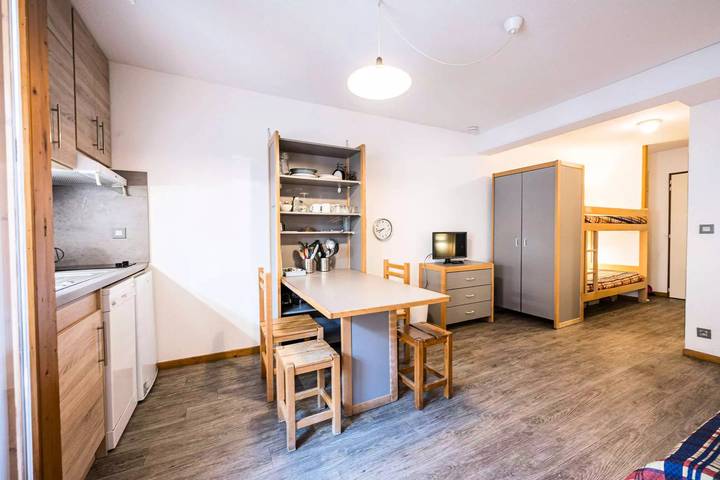 Gîte pour 4 personnes, avec vue dans Office De Tourisme De Brides Les Bains - 2