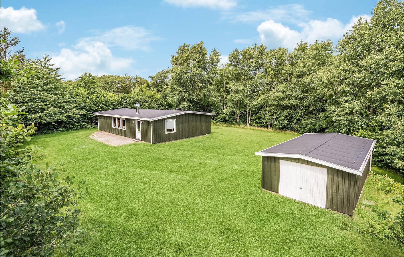 Feriehus for 8 personer med jacuzzi in Hvalpsund, Farsø