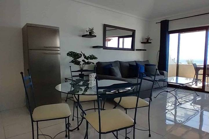 Bungalow para 4 personas, con piscina en Puerto del Carmen