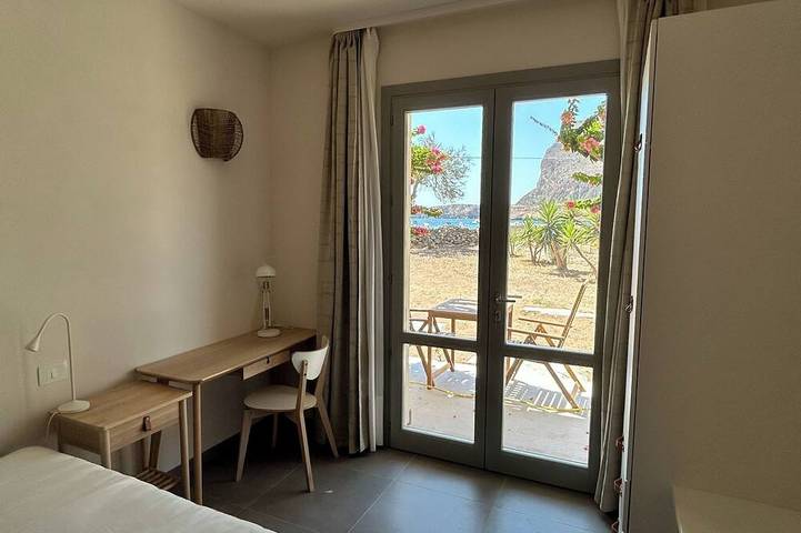Ganze Wohnung, Deluxe Studio mit Queensize-Bett in Favignana Stadt, Favignana
