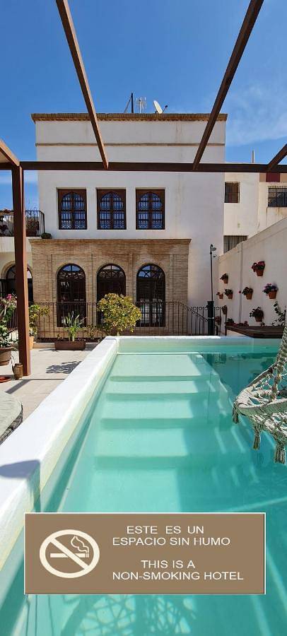 Hôtel pour 2 personnes, avec Terrasse ainsi que Jacuzzi et Piscine