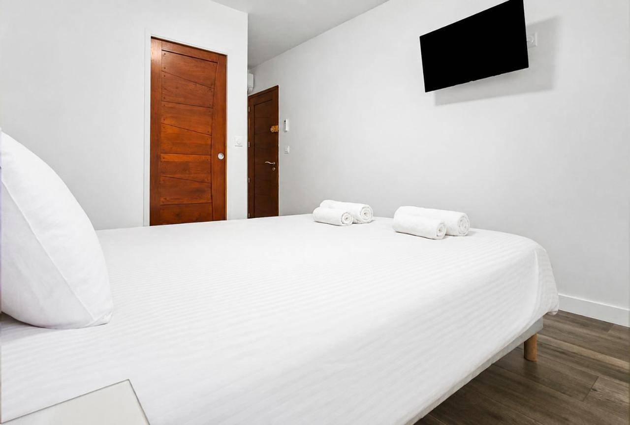 Les 4 As de Jaunay, La Maison Familiale, Piscine, Jacuzzi in Marigny-Brizay, Vienne (France)