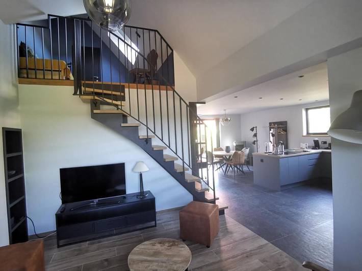 Location de vacances pour 4 personnes, avec vue et jardin à Paliseul