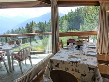 Gîte pour 5 personnes, avec balcon à Crans-Montana
