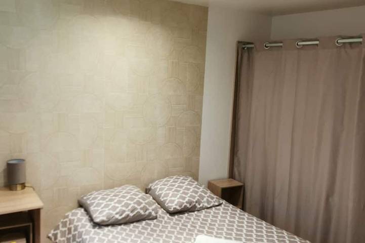 Location de vacances pour 2 personnes, animaux acceptés à Tremblay-en-France - 2