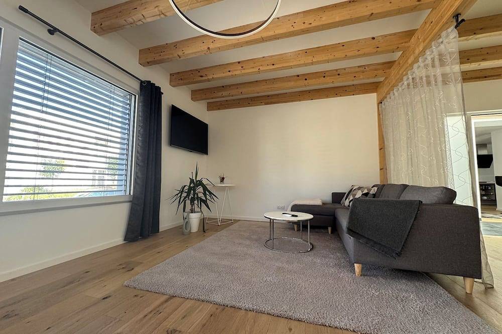 Ganze Wohnung, Fichtelgebirge: Modernes Appartement in Stadtrandlage, naturnah. in Marktredwitz, Landkreis Wunsiedel im Fichtelgebirge