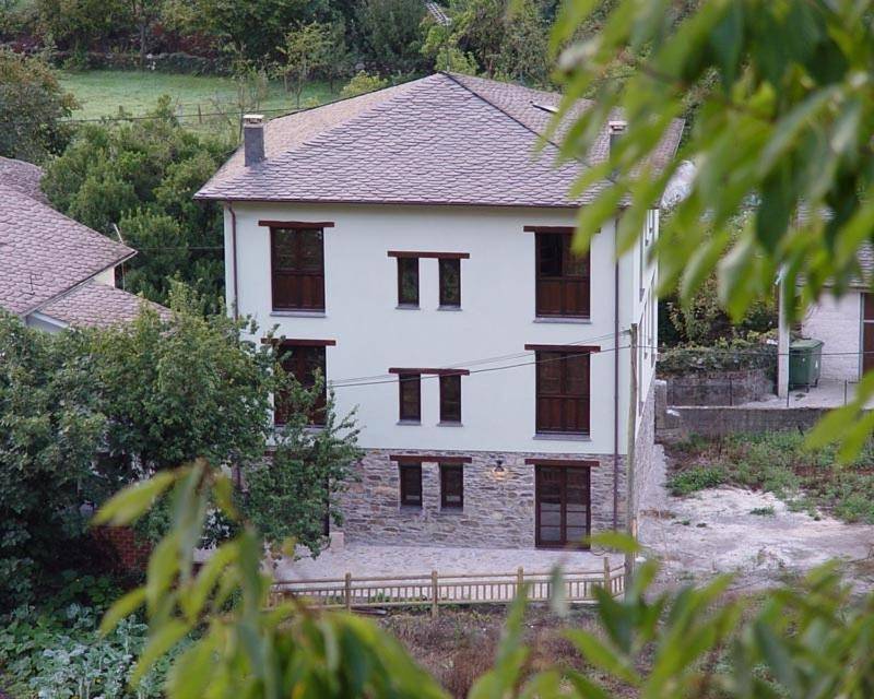 Apartamento entero, Apartment in Cangas del Narcea, Parque Natural de las Fuentes del Narcea, Degaña e Ibias