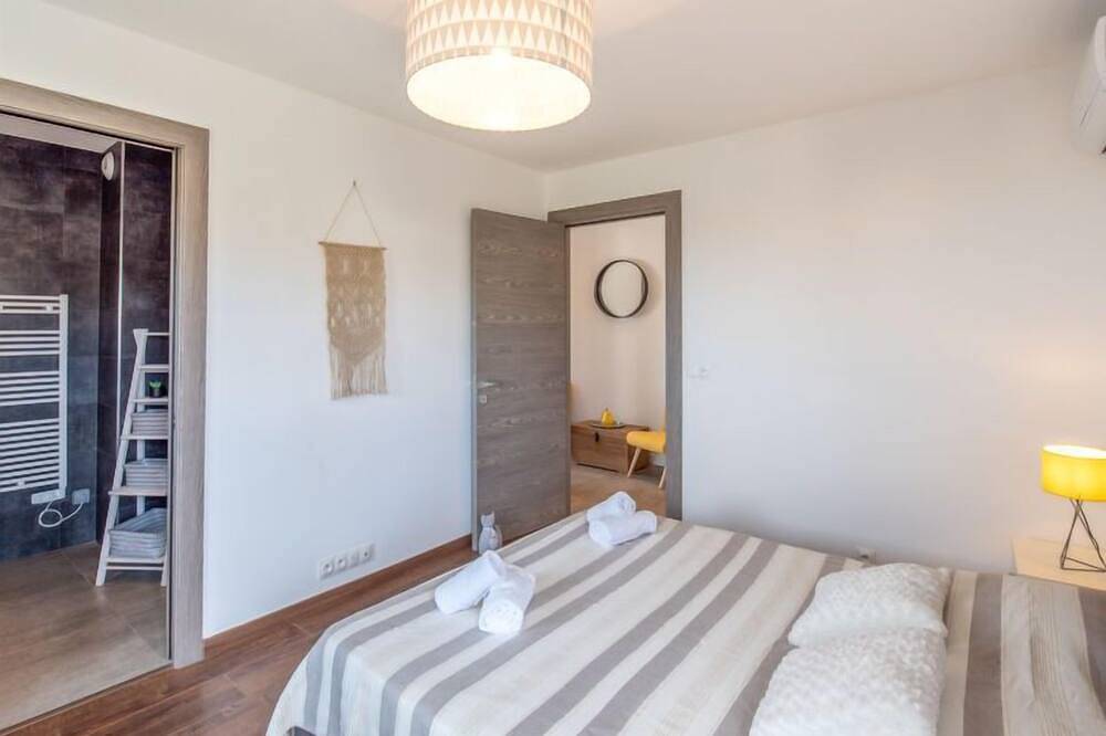 Appartement entier, Château in Porto-Vecchio, Arrondissement de Sartène