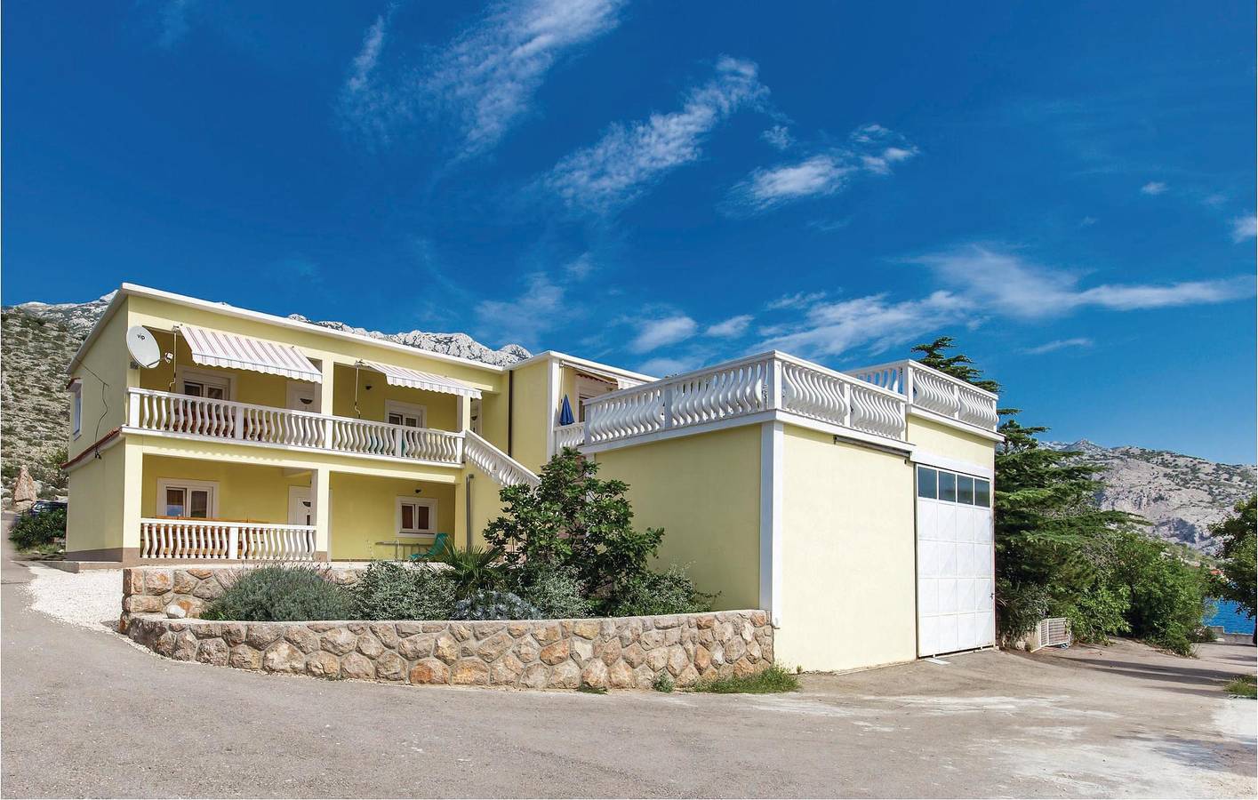 Cały apartament wypoczynkowy, Apartament wakacyjny dla 6 osób z ogród in Lukovo Šugarje, Velebit Nature Park