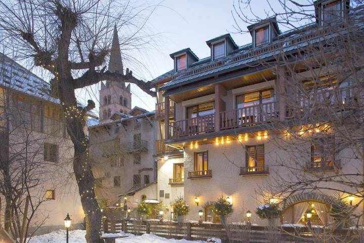 Hôtel pour 4 personnes, avec jardin, animaux acceptés