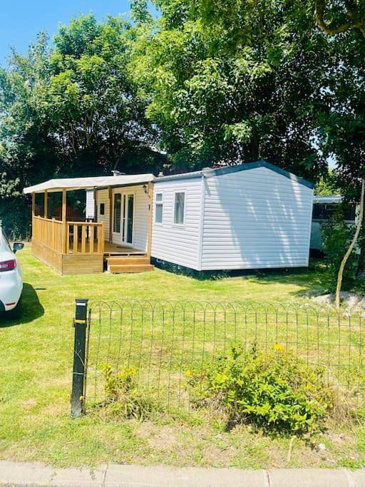 Location de vacances pour 8 personnes, avec terrasse ainsi que jardin et piscine à Noyelles-sur-Mer - 4