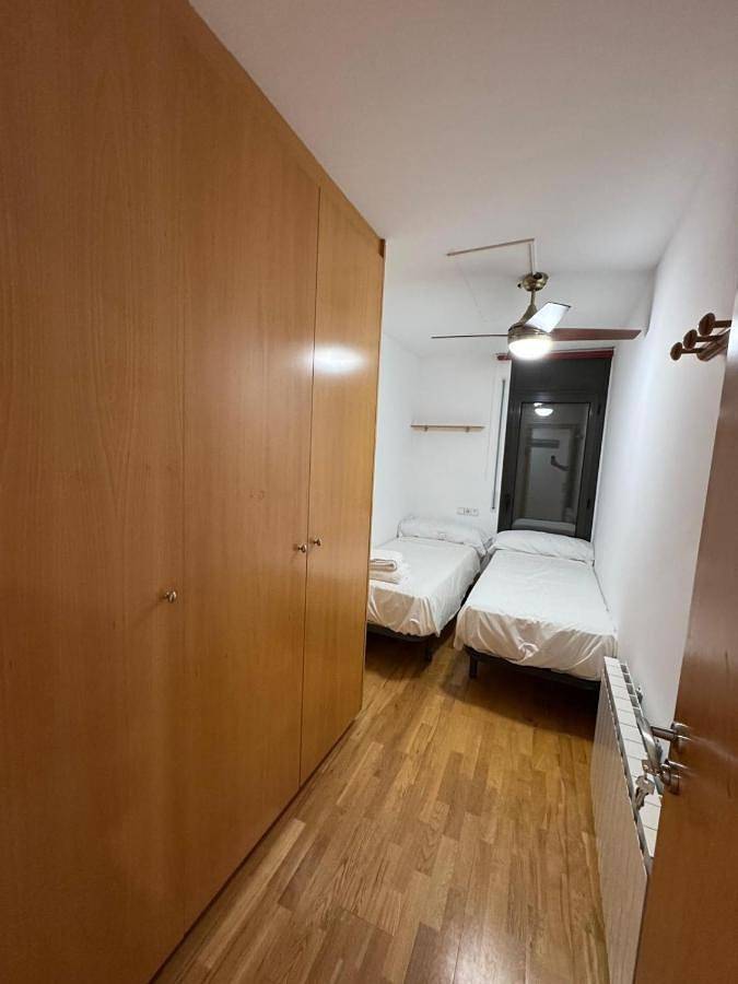 Gîte pour 6 personnes, avec vue et terrasse, animaux acceptés à Tremp - 2