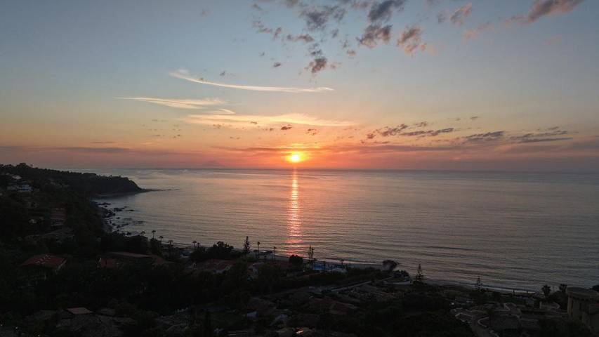 Villa per 8 persone, con terrazza e giardino nonché idromassaggio e piscina - 1