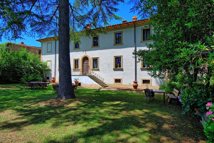 Villa Capolona in Capolona, Casentino